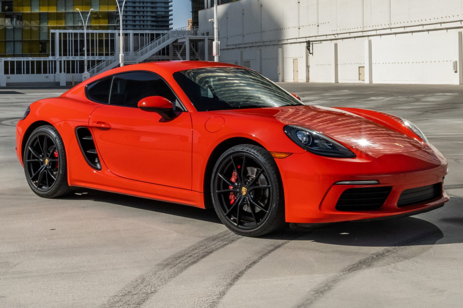 2018 718 Cayman S photo 2