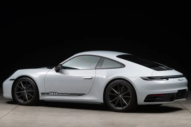2023 911 Carrera T photo 2