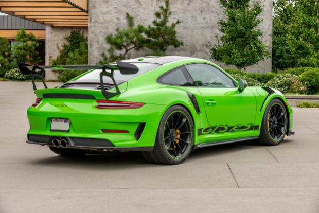 2019 911 GT3 RS photo 2