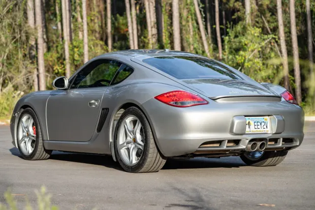 2011 Cayman S photo 2