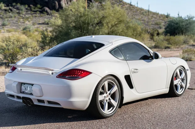 2010 Cayman S photo 2