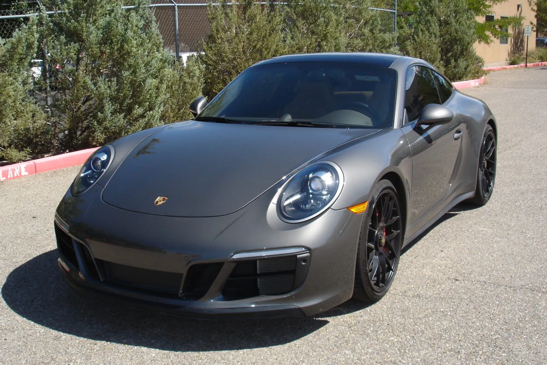 2019 Porsche 911 Carrera 4 GTS