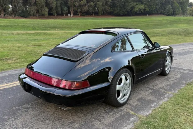 2022 911 Carrera S photo 2