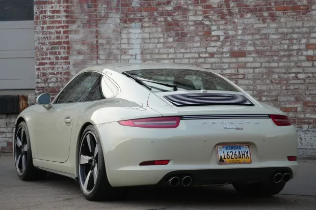 2014 911 50th Anniversary Edition photo 2