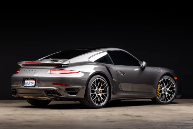 2015 911 Turbo S photo 2