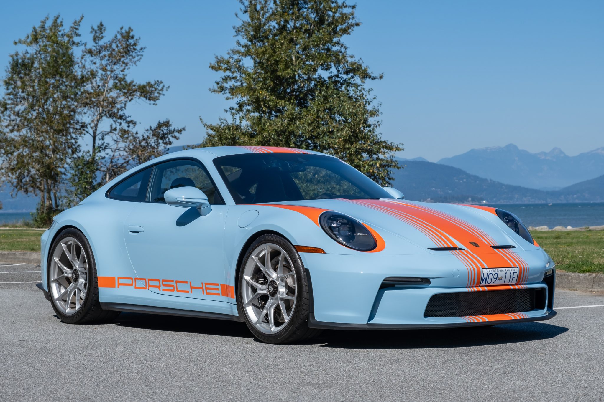 2022 911 GT3 Touring photo 2