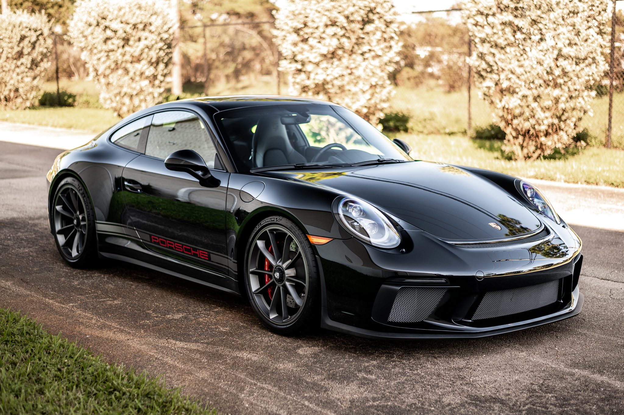 2018 911 GT3 Touring photo 2