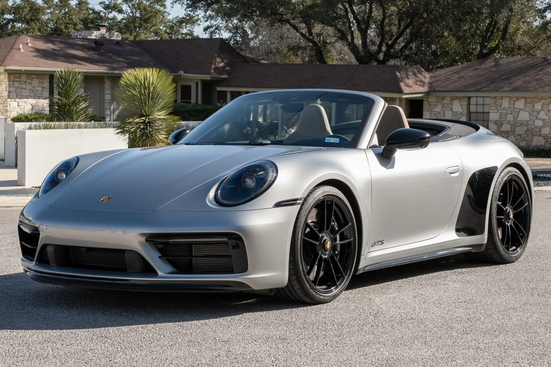 2023 Porsche 911 Carrera 4 GTS Cabriolet