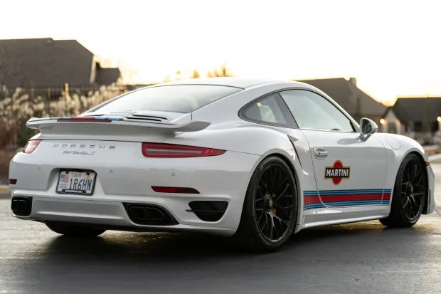 2015 911 Turbo S photo 2