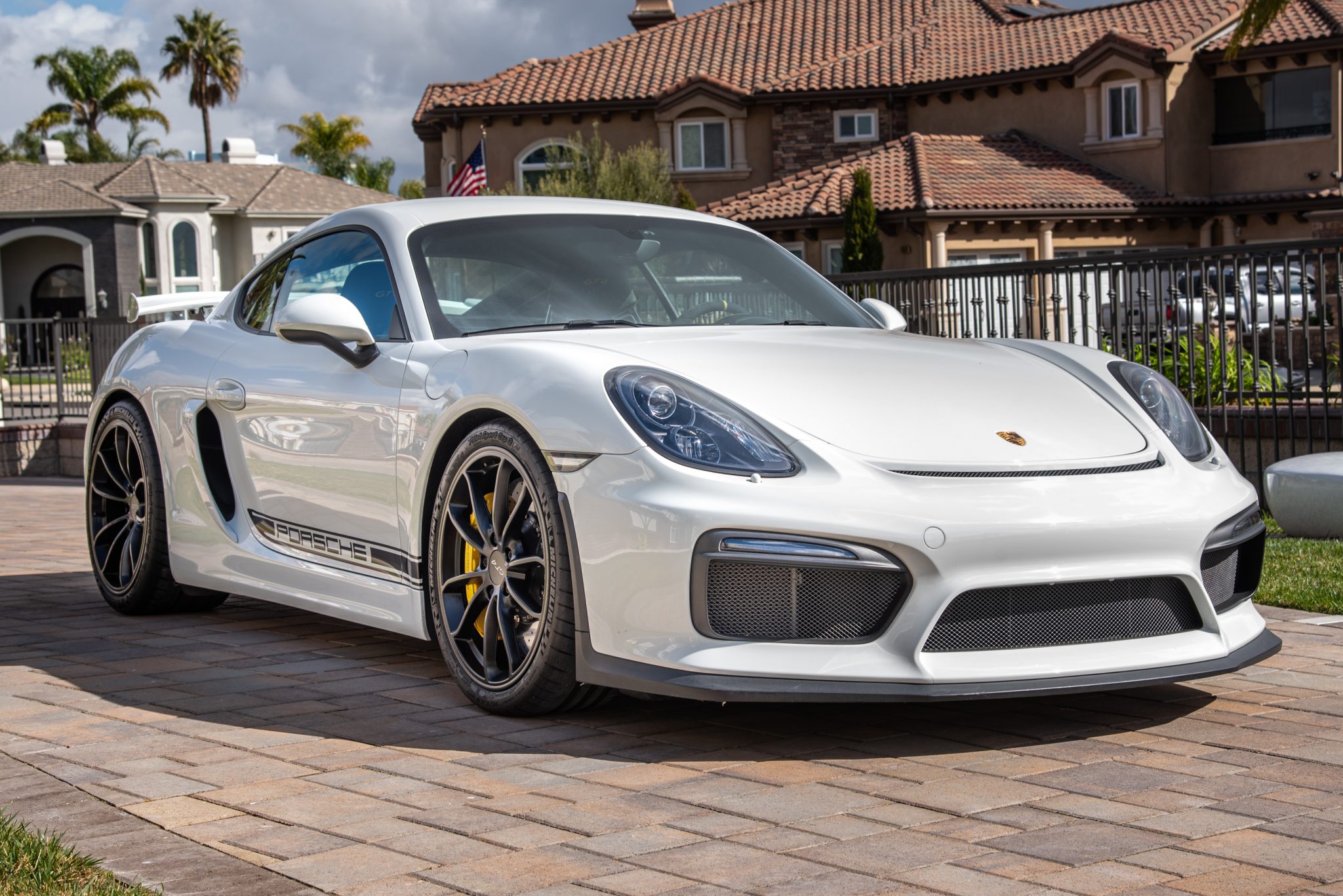 2016 Cayman GT4 photo 2