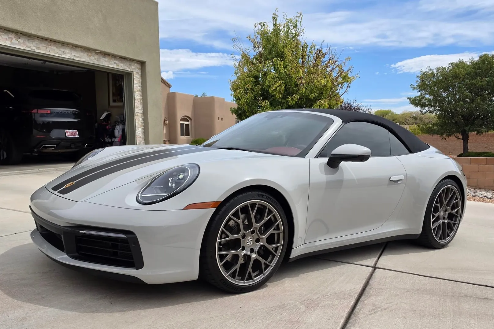 2024 Porsche 911 Carrera Cabriolet