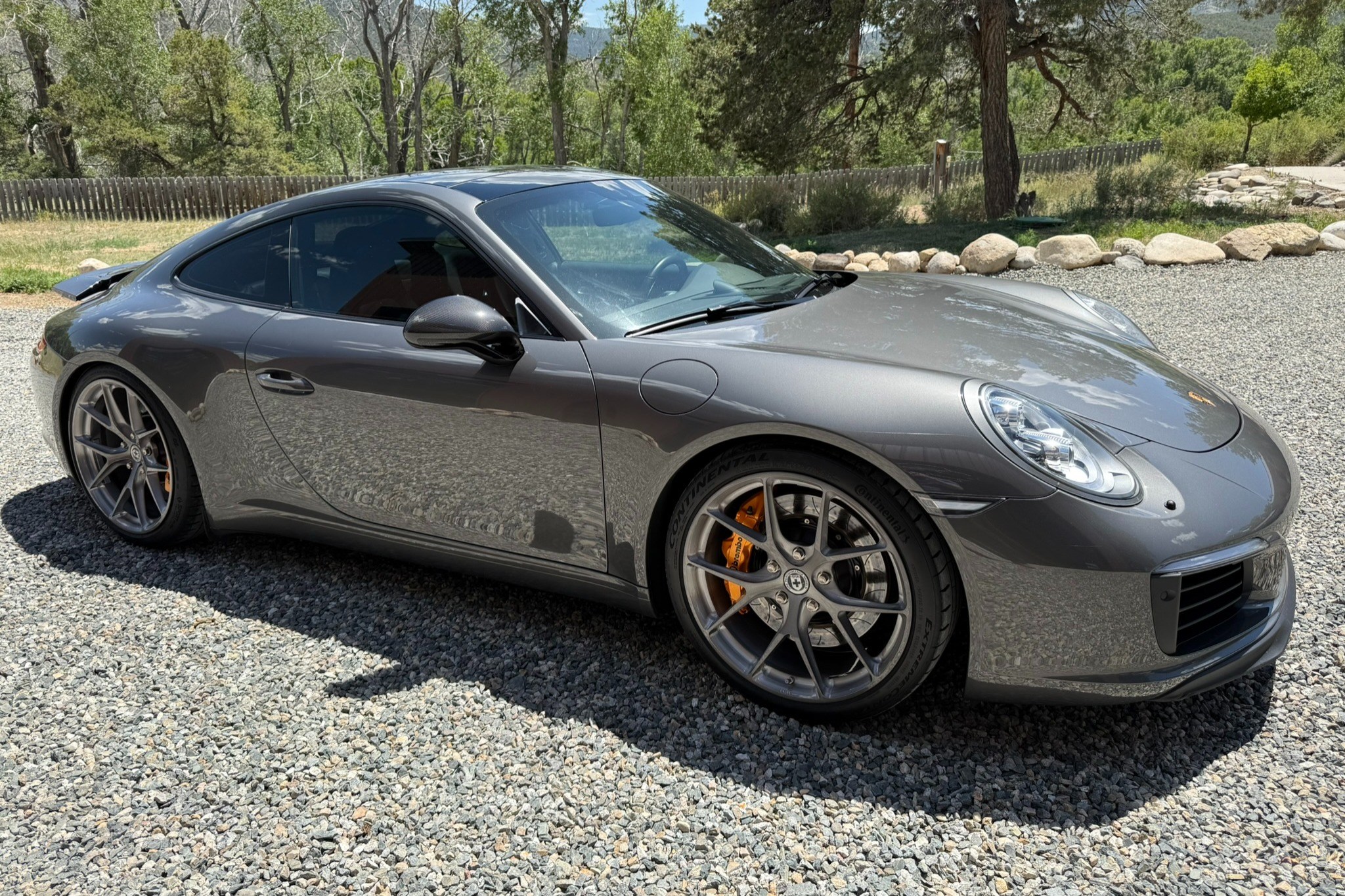 2017 911 Carrera photo 2