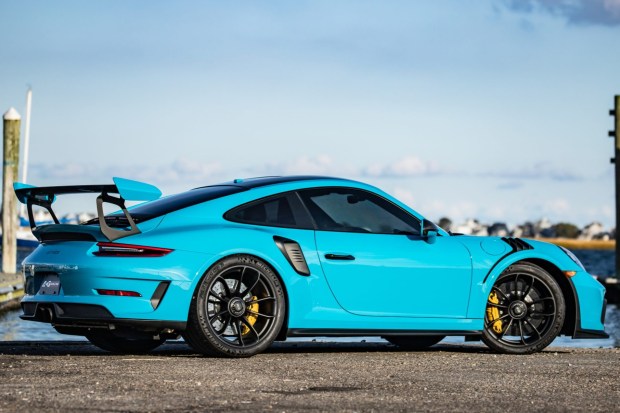 2019 911 GT3 RS photo 2