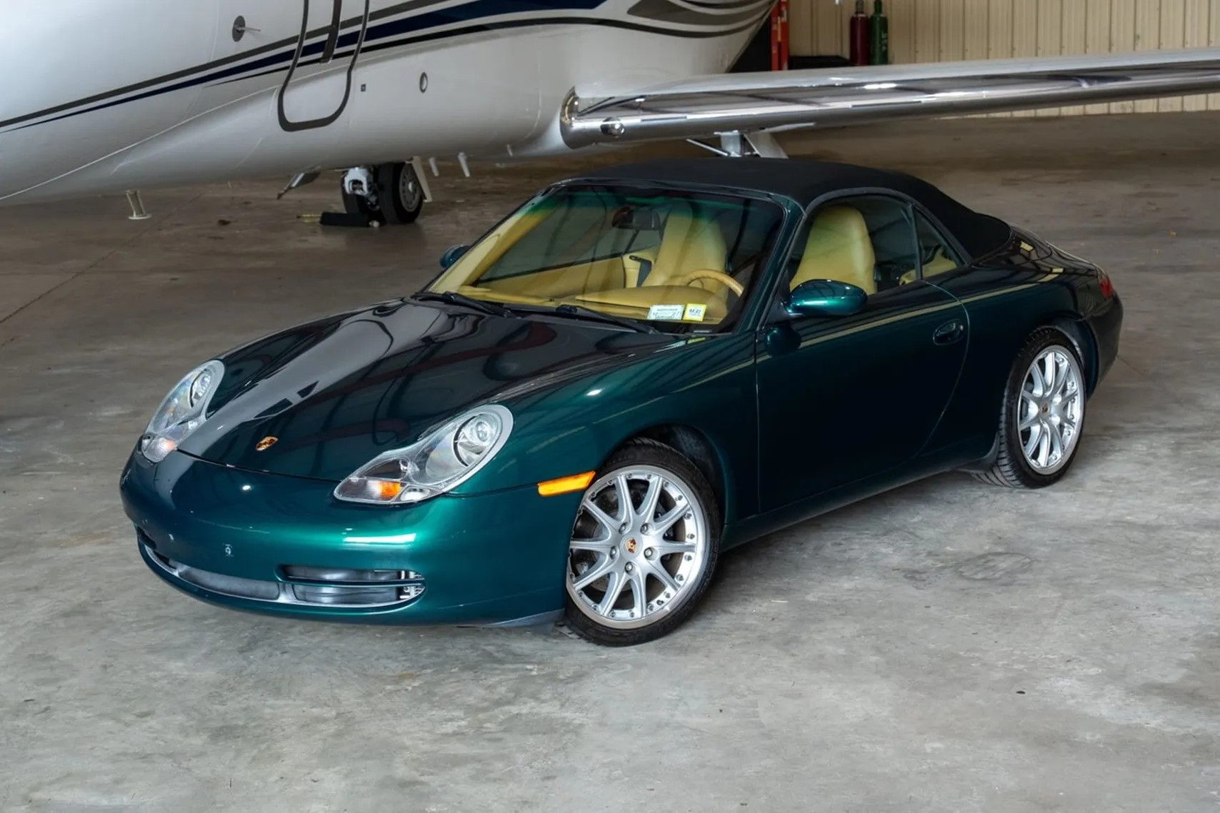 2001 Porsche 911 Carrera Cabriolet