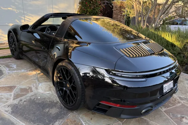 2024 911 Targa 4 GTS photo 2