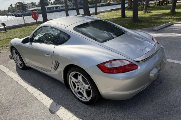 2006 Cayman S photo 2
