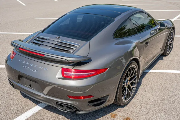 2014 911 Turbo S photo 2