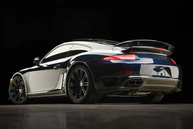 2014 911 Turbo S photo 2