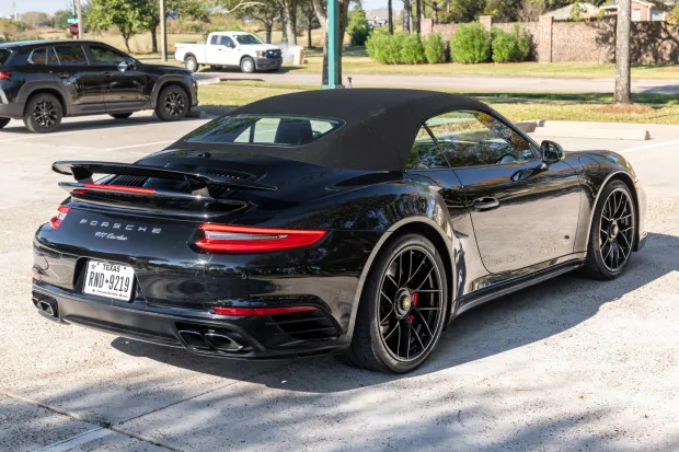 2017 911 Turbo Cabriolet photo 2