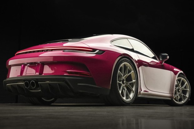 2022 911 GT3 Touring photo 2