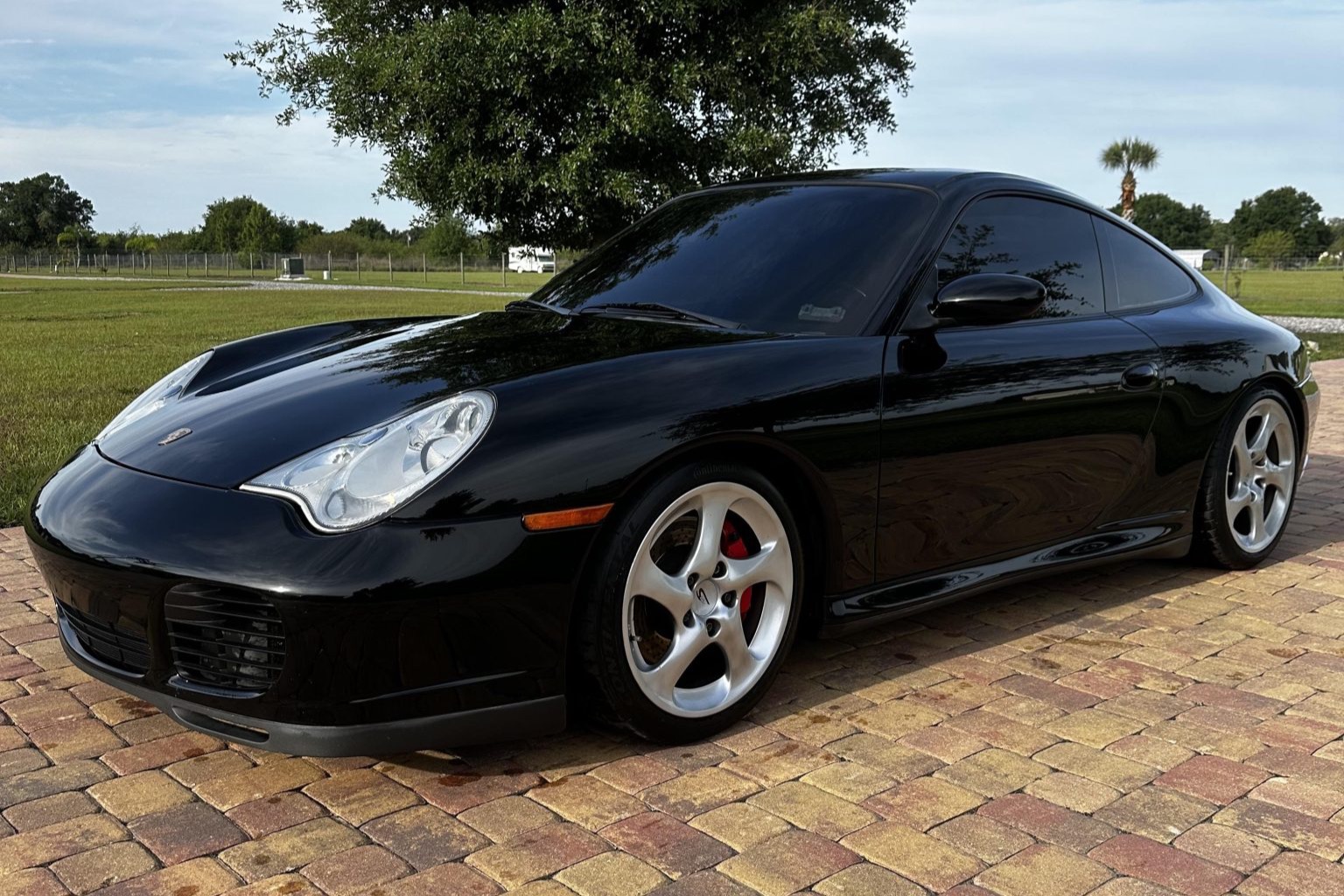 2004 911 Carrera 4S photo 2