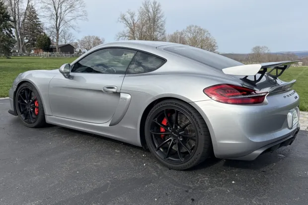 2016 Cayman GT4 photo 2