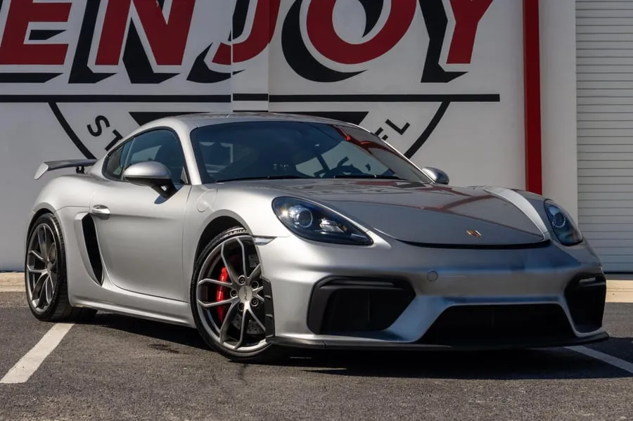 2020 718 Cayman GT4 photo 2