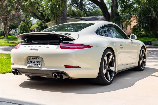 2014 911 50th Anniversary Edition photo 2
