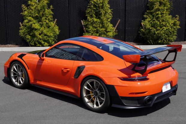 2019 911 GT2 RS photo 2