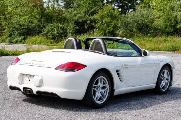 2010 Boxster Base photo 2