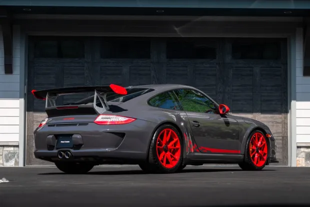 2011 911 GT3 photo 2