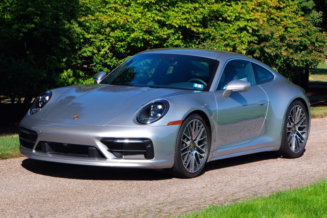 2024 911 Carrera 4S photo 2