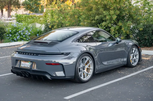 2026 911 GT3 Touring photo 2