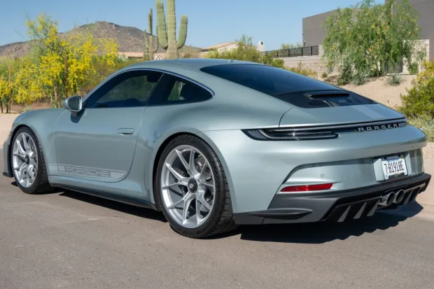 2023 911 GT3 photo 2