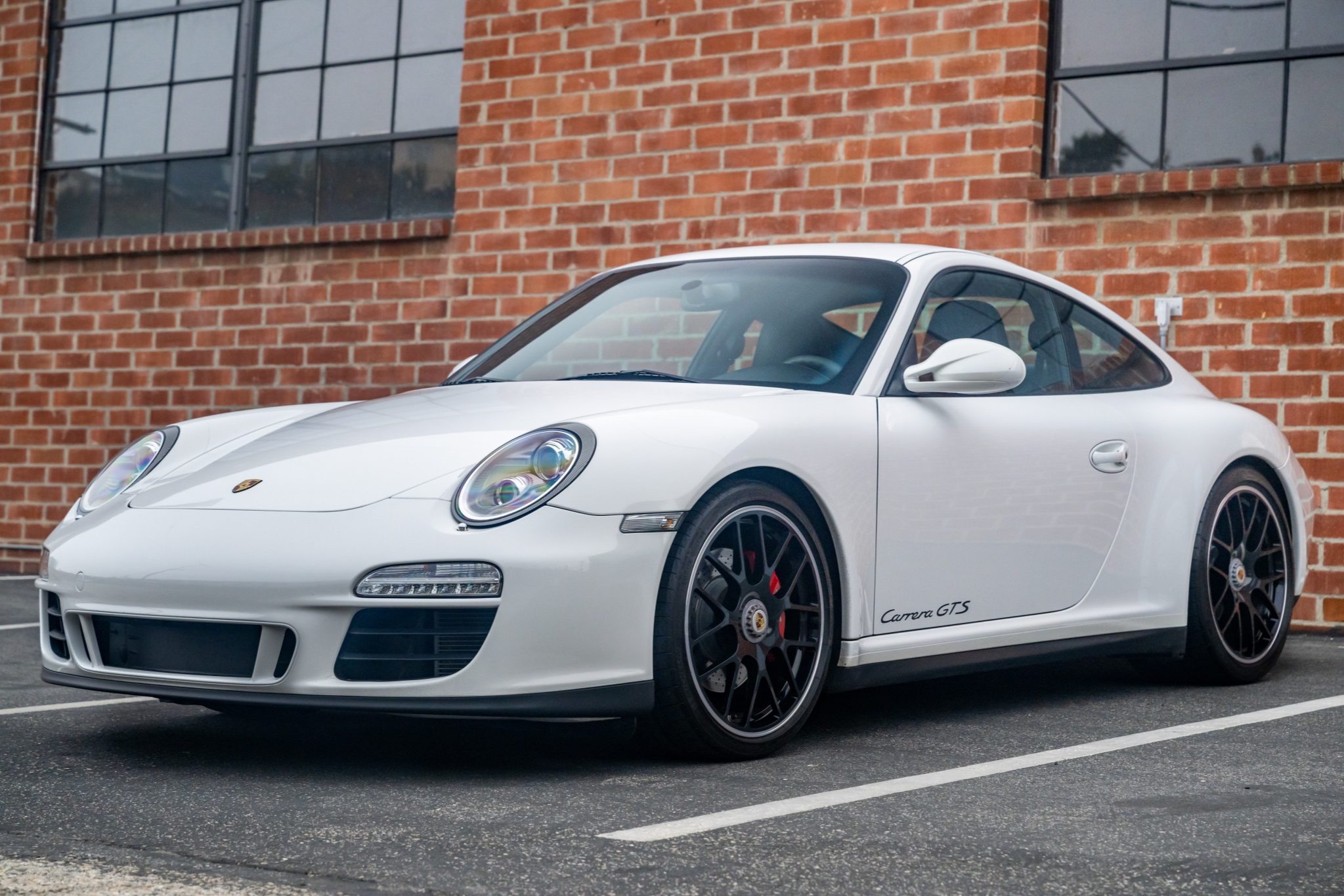 2011 911 GTS photo 2