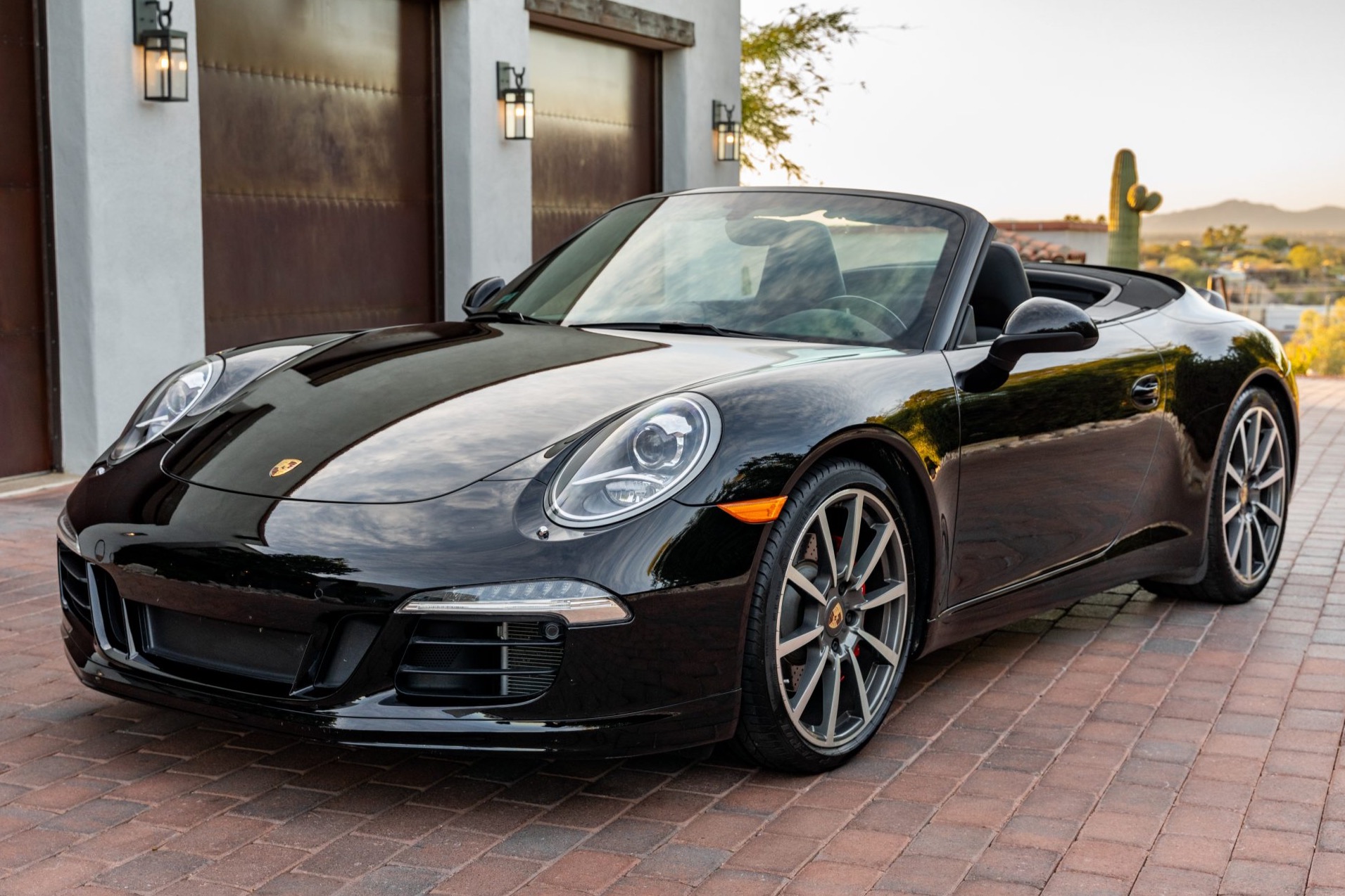 2013 911 Carrera S Cabriolet photo 2
