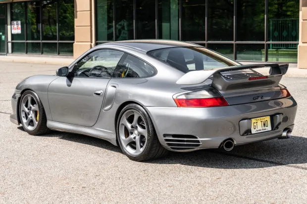 2002 911 GT2 photo 2