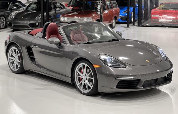2021 Porsche 718 Boxster S