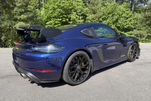 2024 718 Cayman GT4 RS photo 2