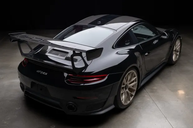 2018 911 GT2 RS photo 2