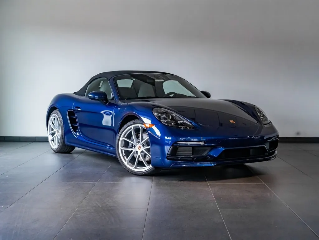 2024 718 Boxster Base photo 2