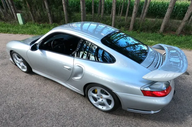 2002 911 GT2 photo 2