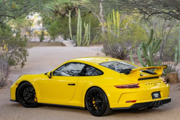 2018 911 GT3 photo 2