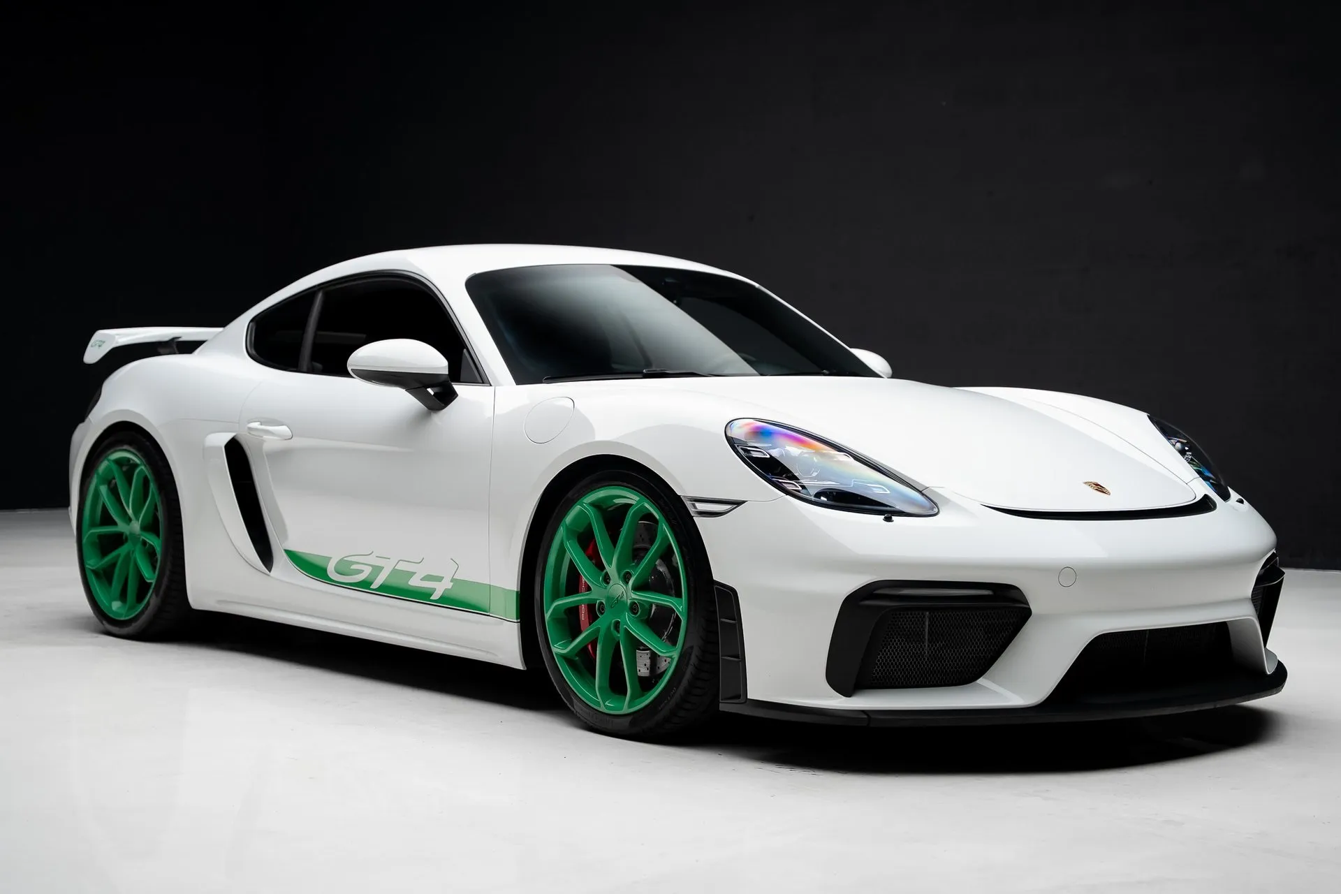 2022 Porsche 718 Cayman GT4