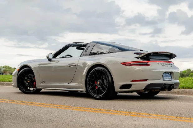 2019 911 Targa 4 GTS photo 2