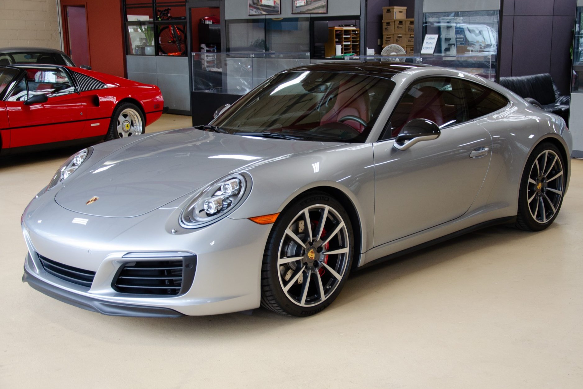 2017 911 Carrera 4S photo 2