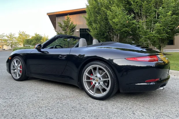 2012 911 Carrera S Cabriolet photo 2