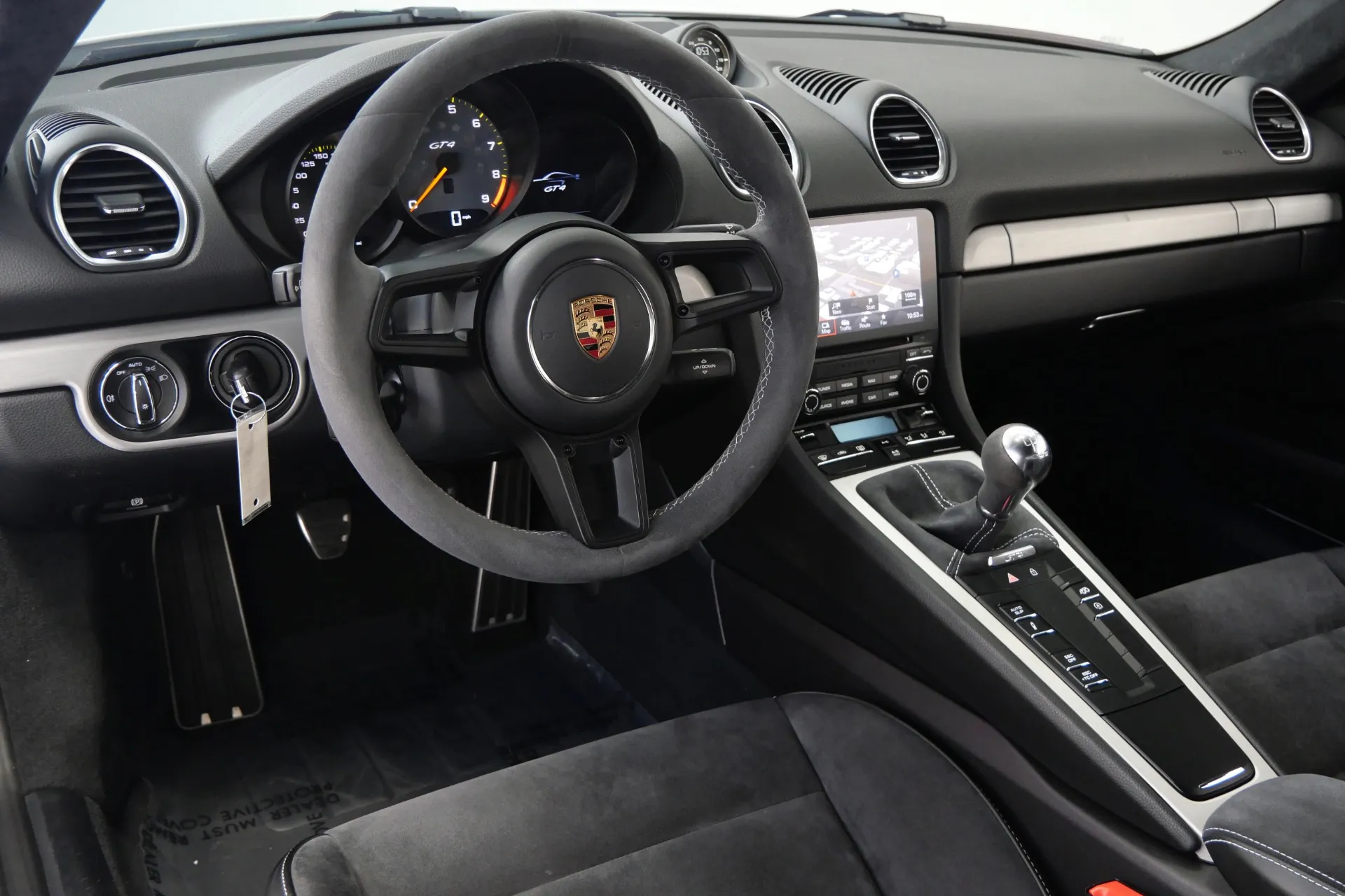 2020 718 Cayman GT4 photo 2