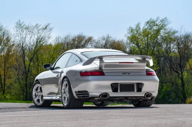 2002 911 GT2 photo 2