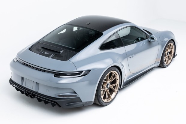 2023 911 GT3 Touring photo 2